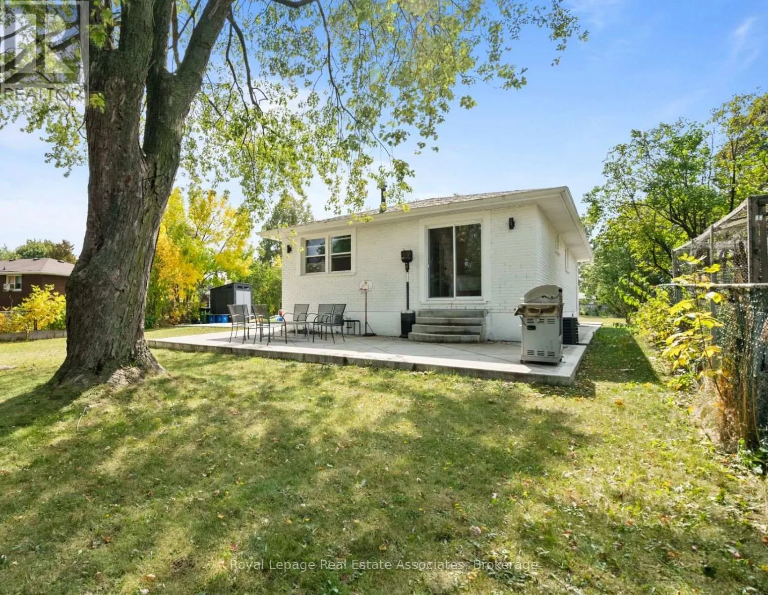 23 THORLEY DRIVE