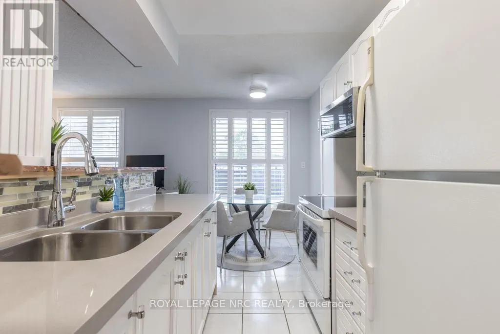 104 - 851 QUEENSTON ROAD