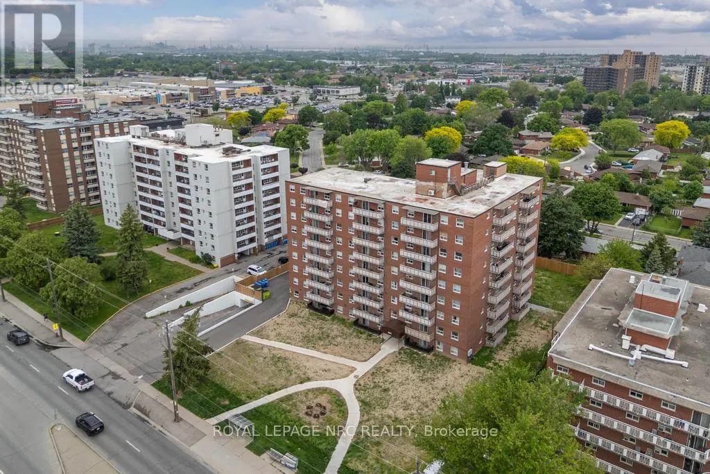 104 - 851 QUEENSTON ROAD