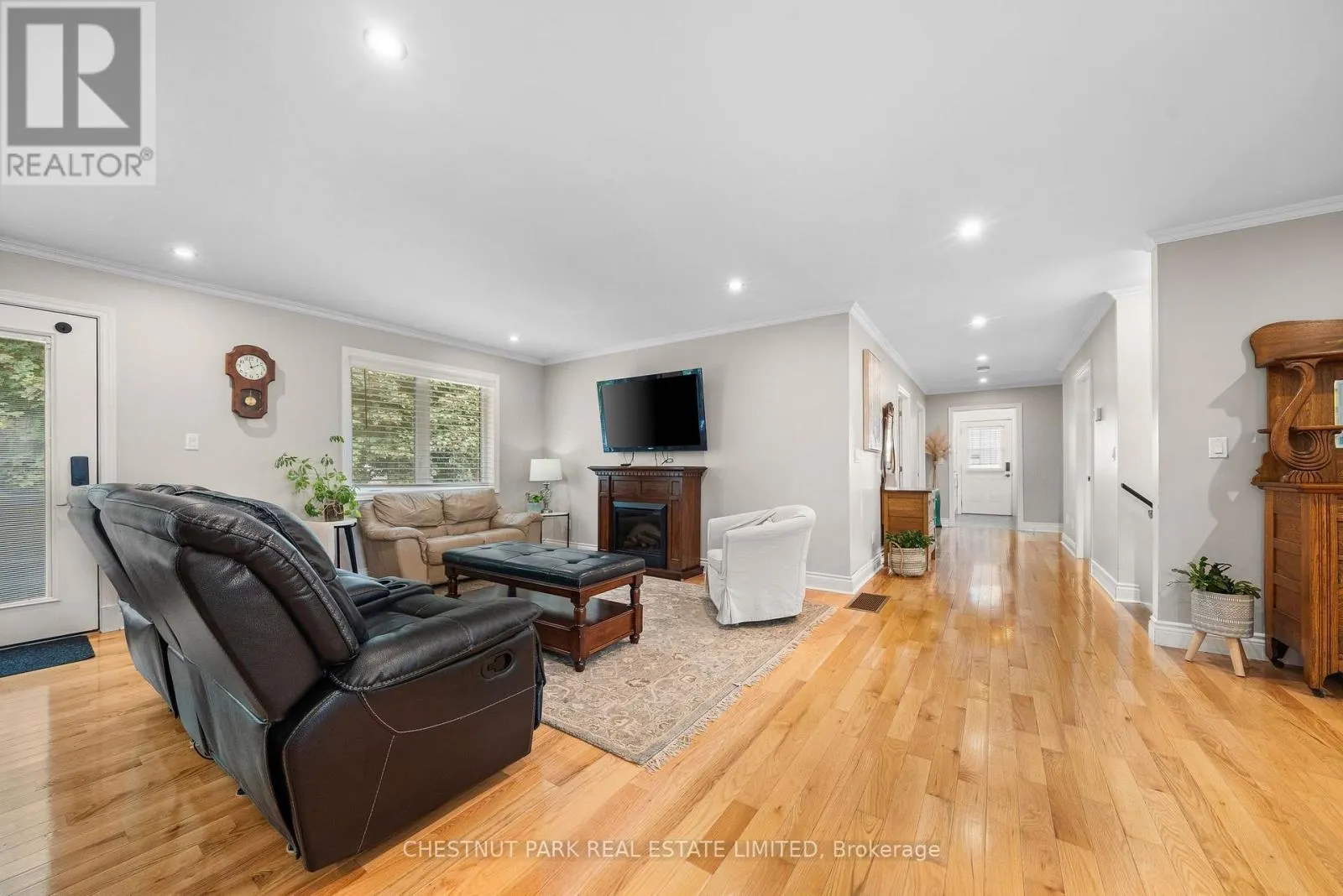 27 ACKERMAN STREET