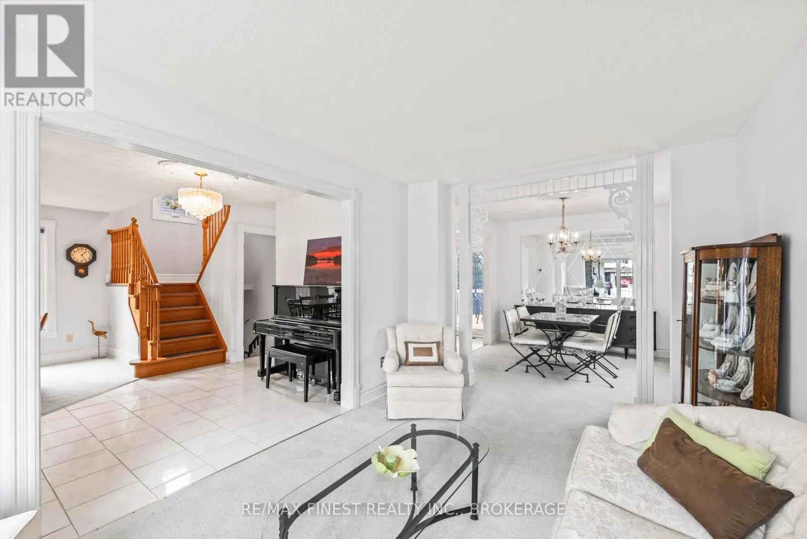 1068 WILLOWOOD DRIVE