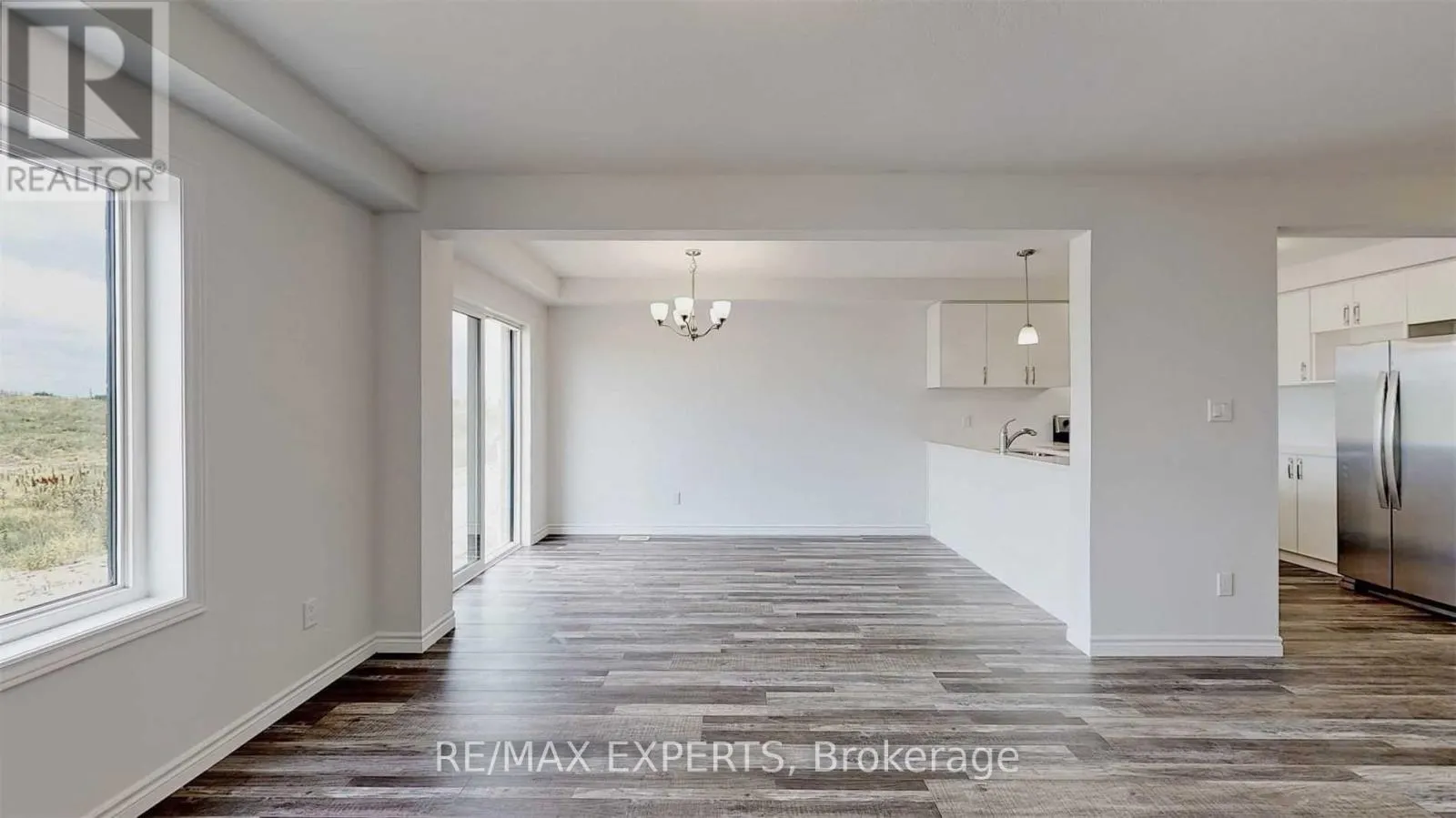 374 BRADSHAW DRIVE