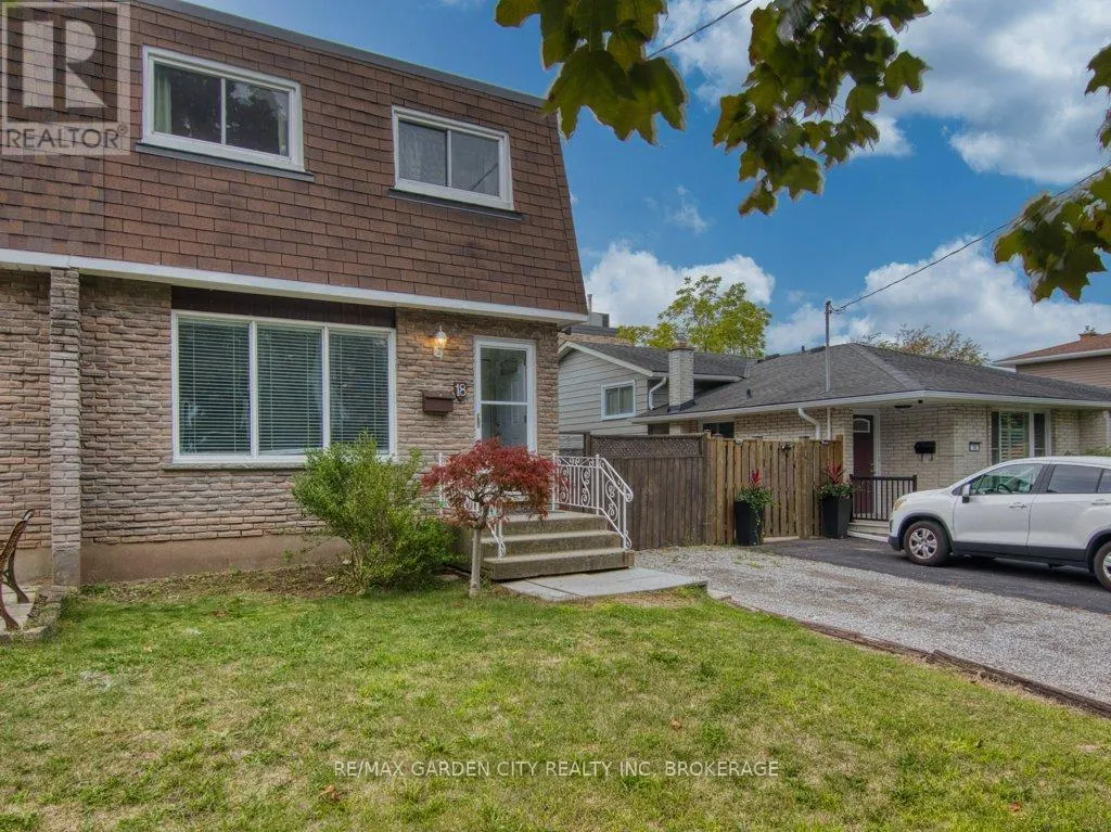 18 PRINCE PAUL CRESCENT