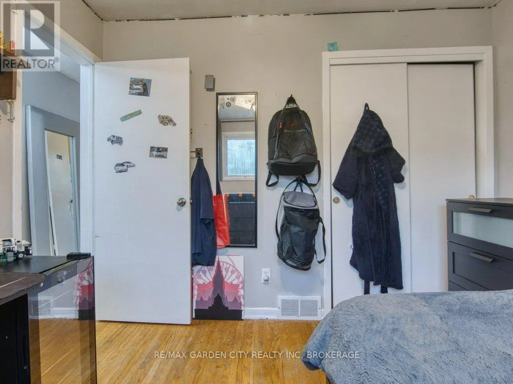 18 PRINCE PAUL CRESCENT
