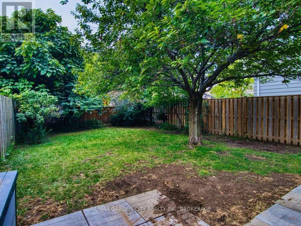 18 PRINCE PAUL CRESCENT
