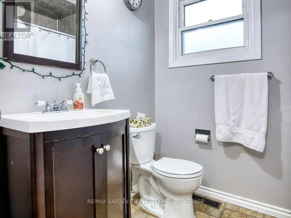18 PRINCE PAUL CRESCENT