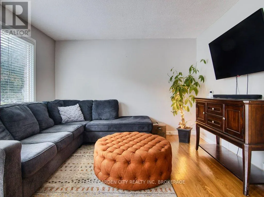 18 PRINCE PAUL CRESCENT