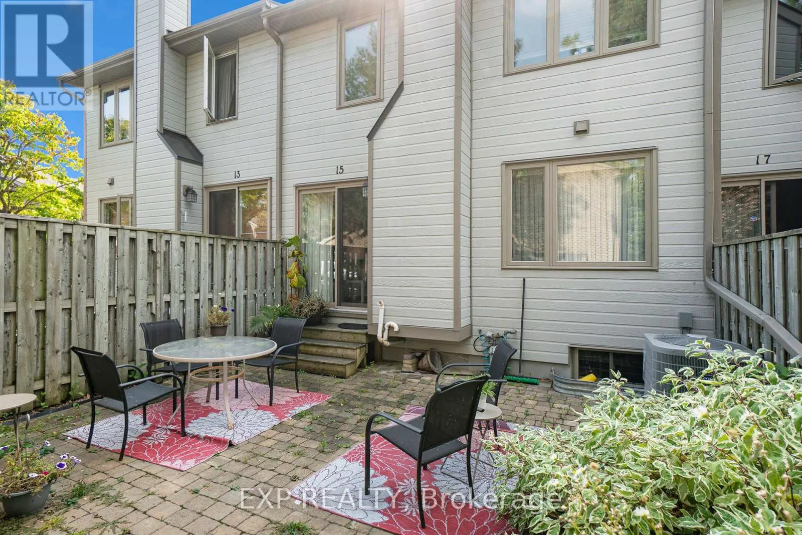 15 - 710 CORONATION AVENUE