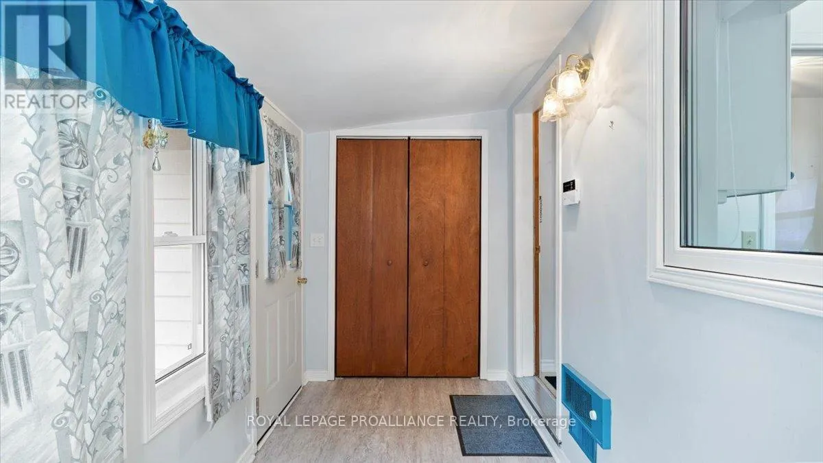 68 INKERMAN STREET W