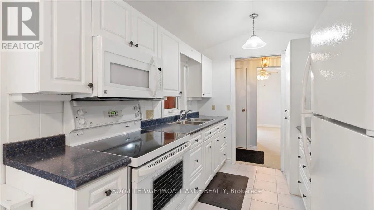 68 INKERMAN STREET W