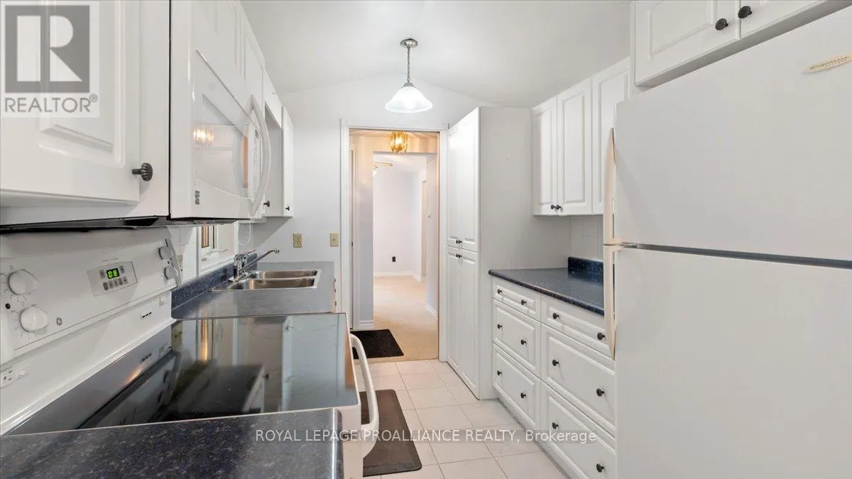 68 INKERMAN STREET W