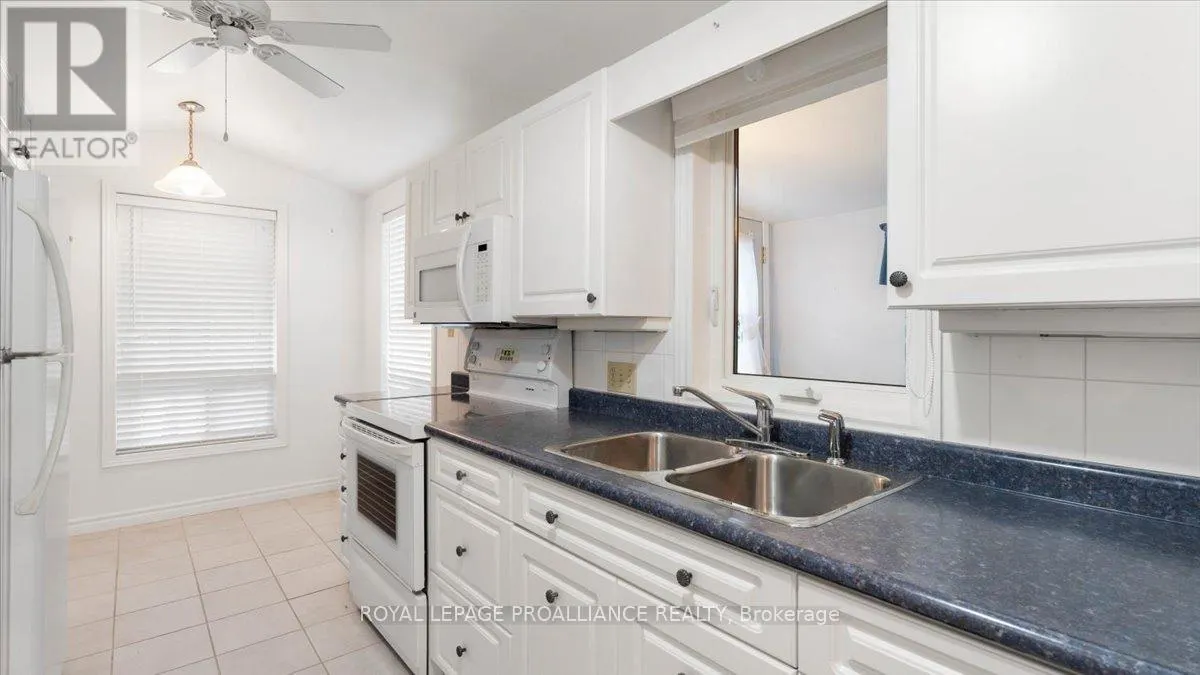 68 INKERMAN STREET W