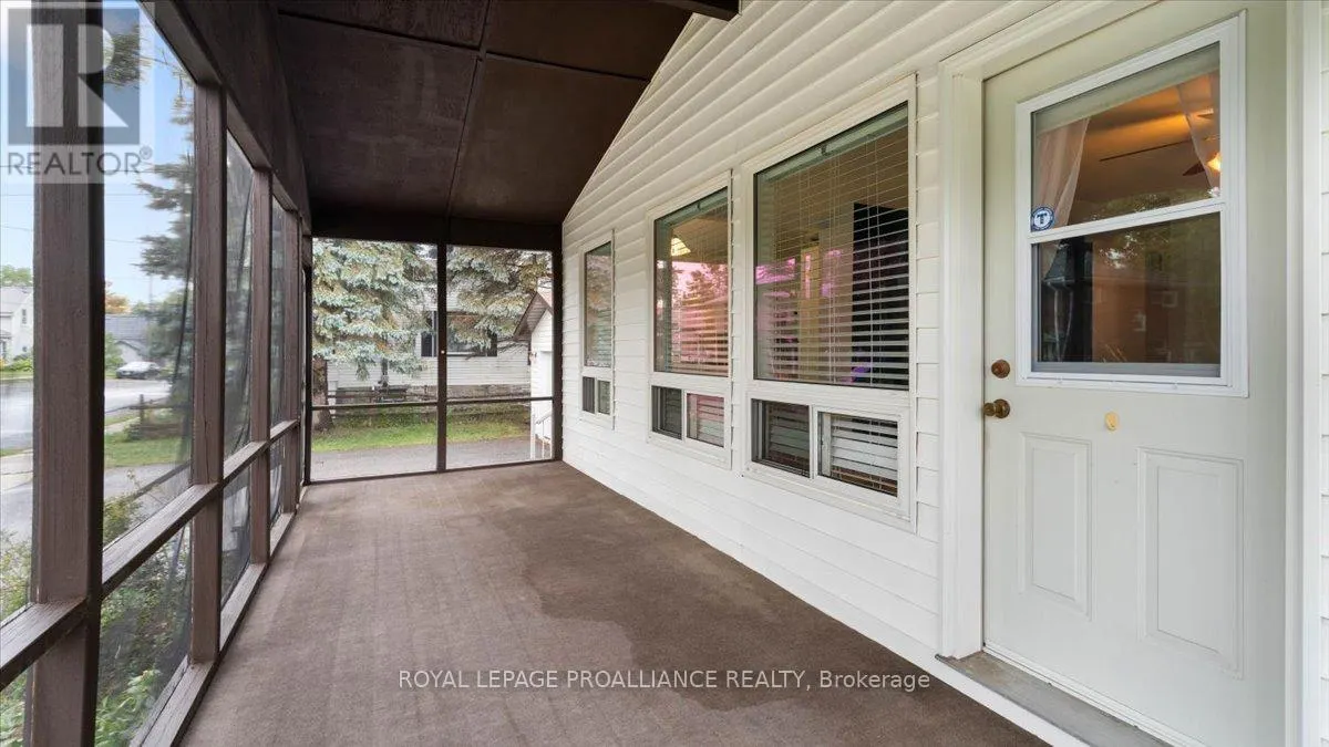 68 INKERMAN STREET W