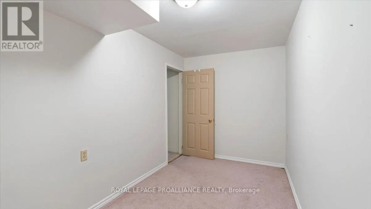 68 INKERMAN STREET W