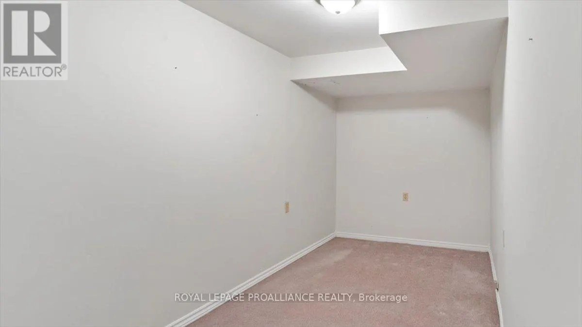 68 INKERMAN STREET W