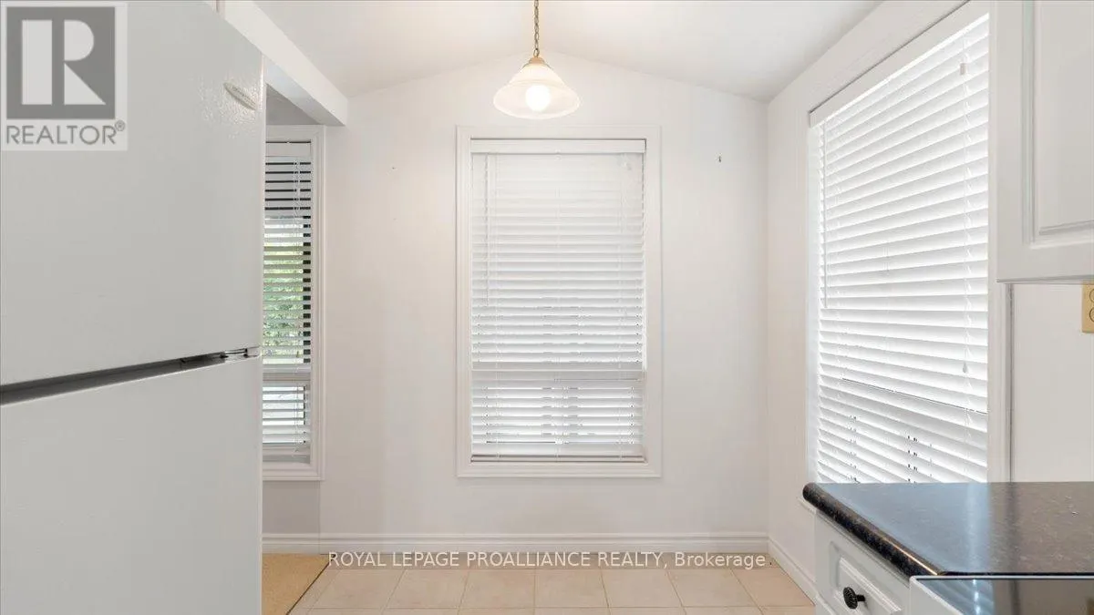 68 INKERMAN STREET W