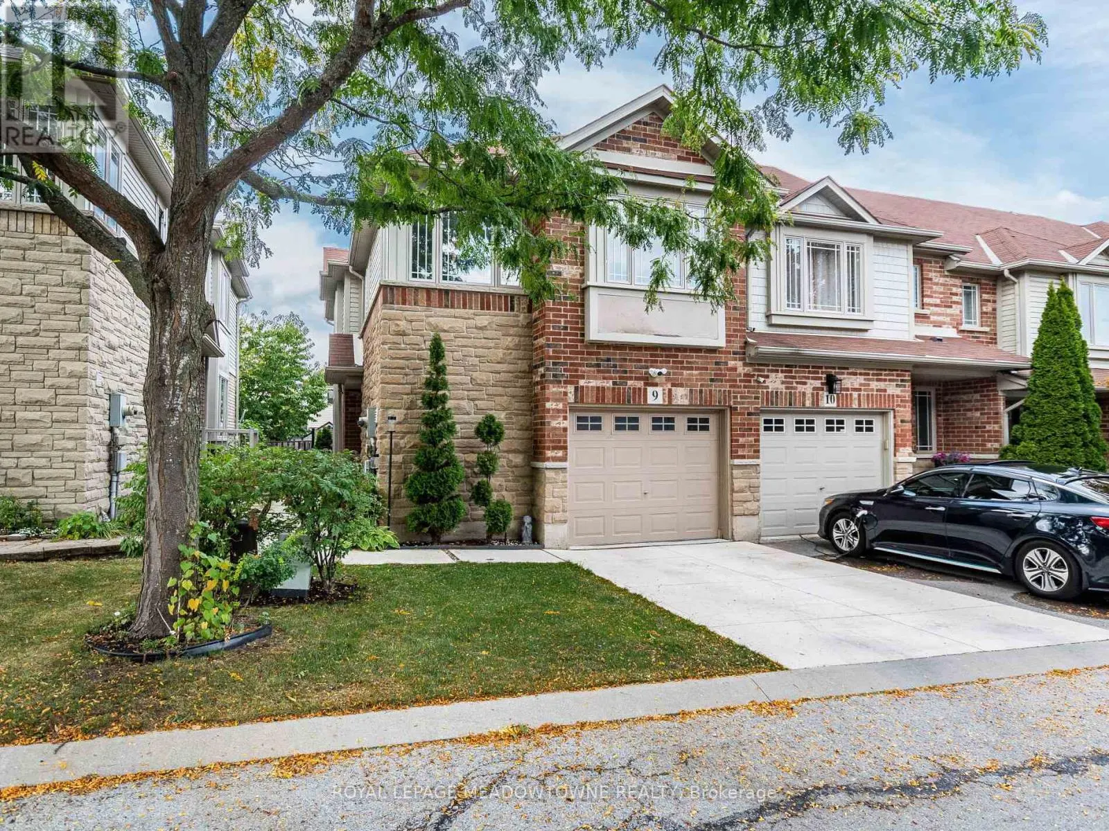 9 - 242 UPPER MOUNT ALBION ROAD