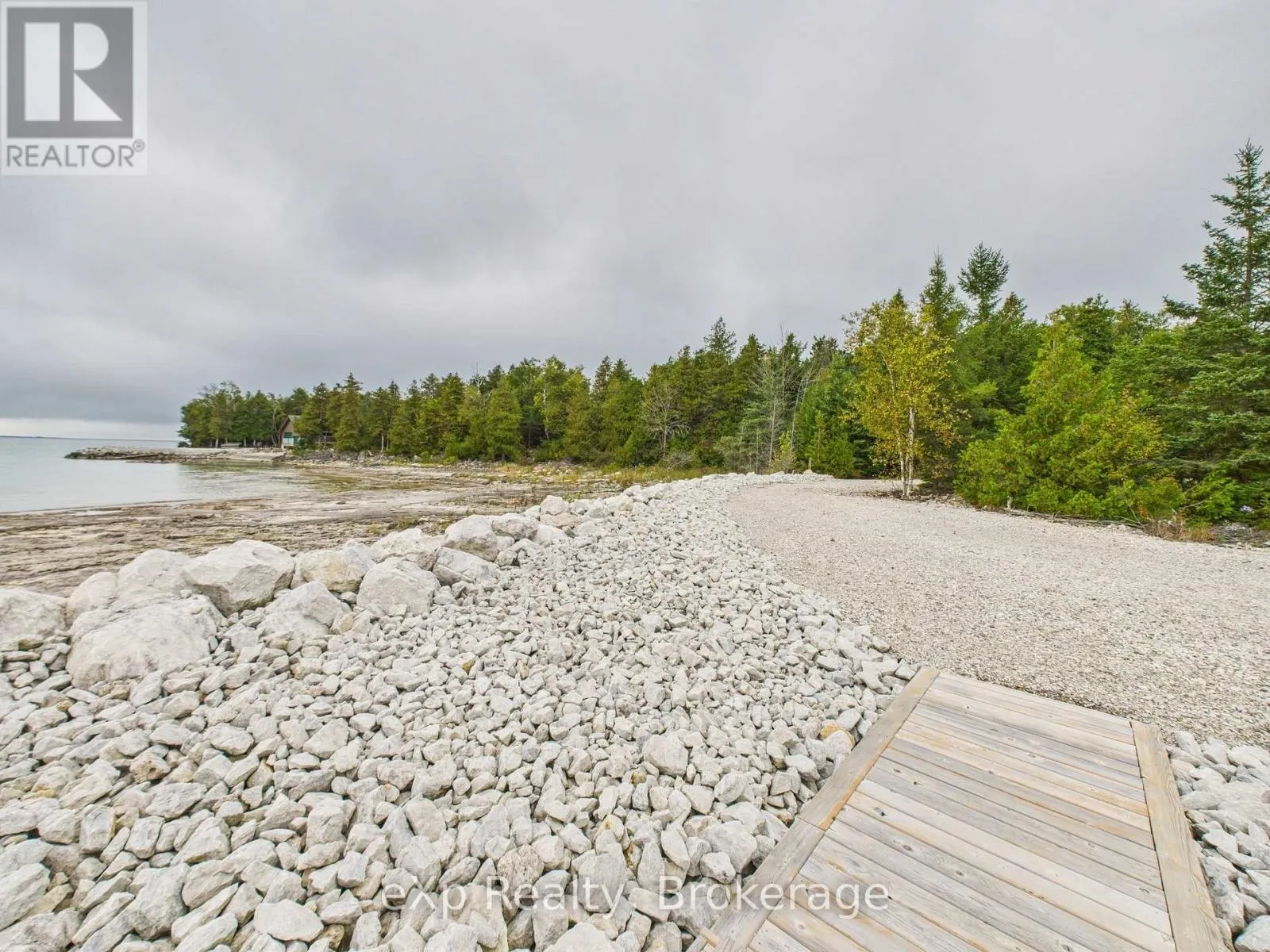 31 GODERICH POINT LOOP