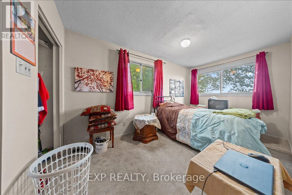 488 BAYVIEW DRIVE