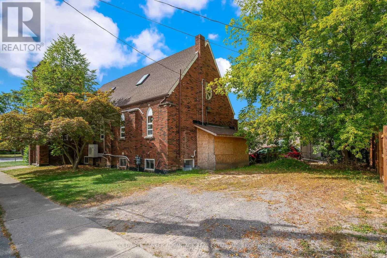 120 THOROLD ROAD
