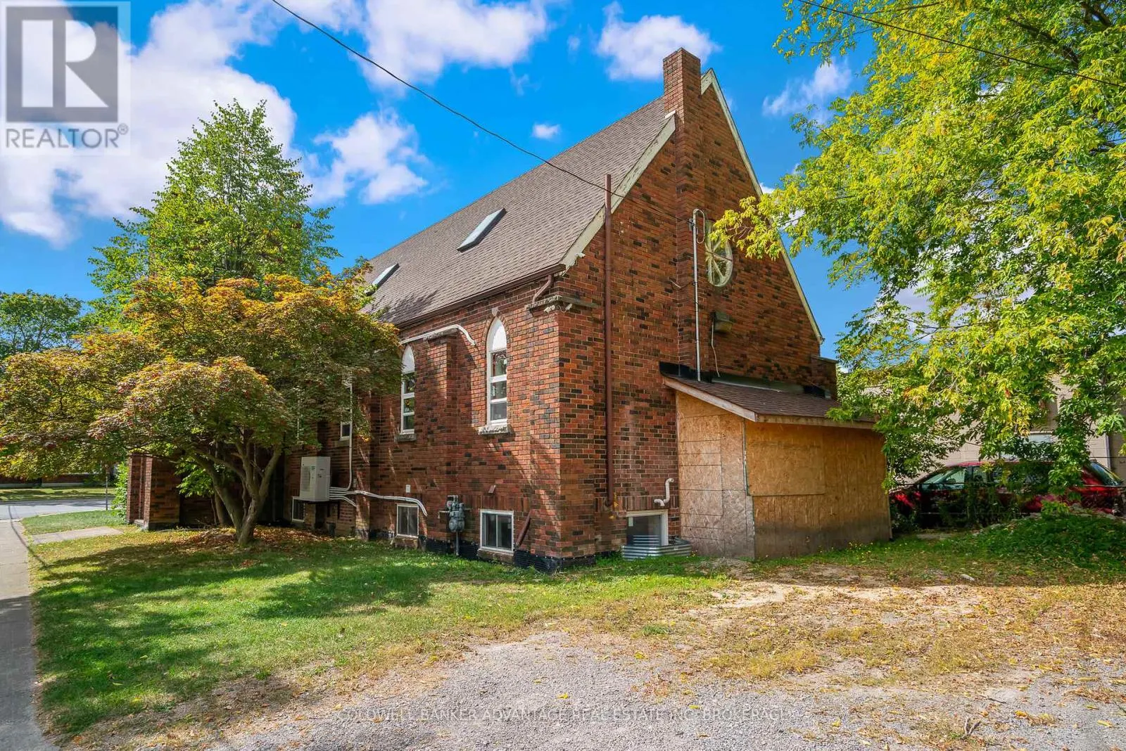 120 THOROLD ROAD
