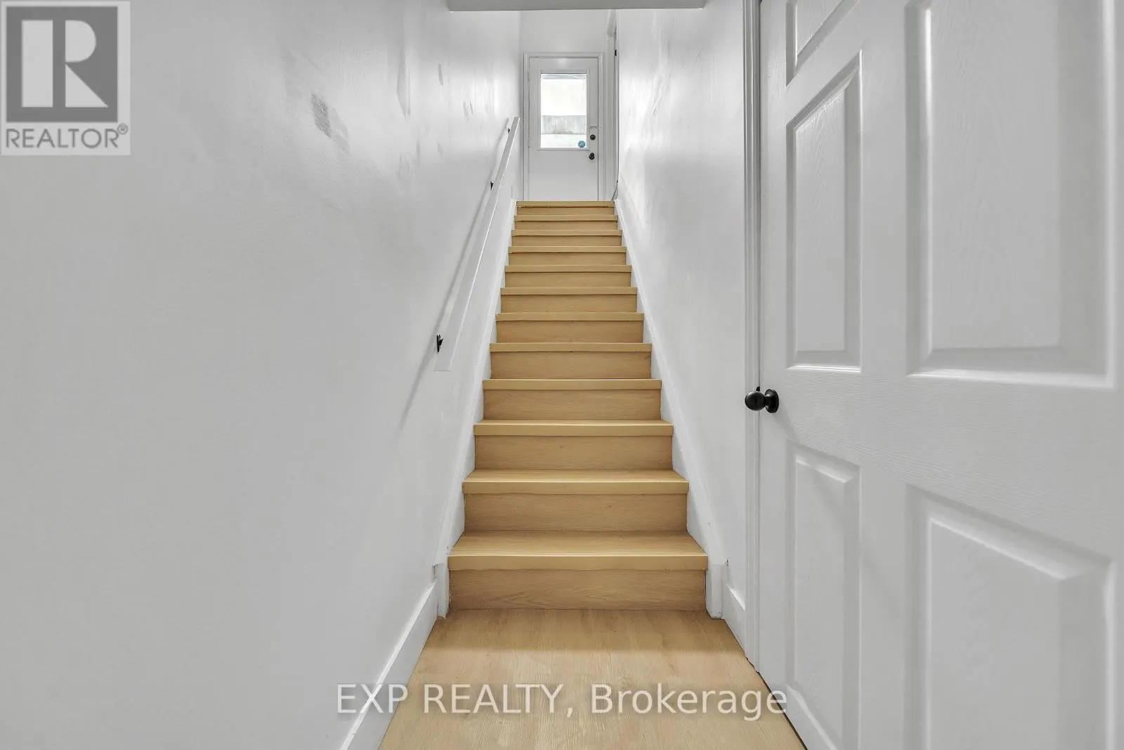 46 BONAPARTE LANE
