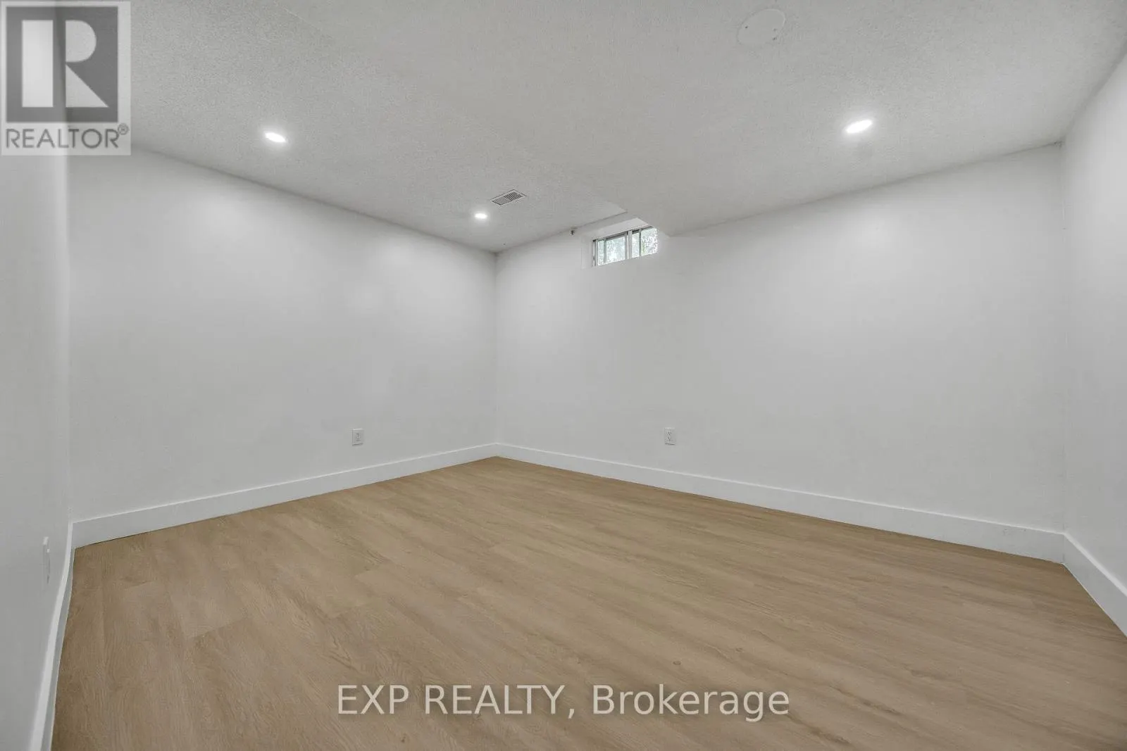 46 BONAPARTE LANE