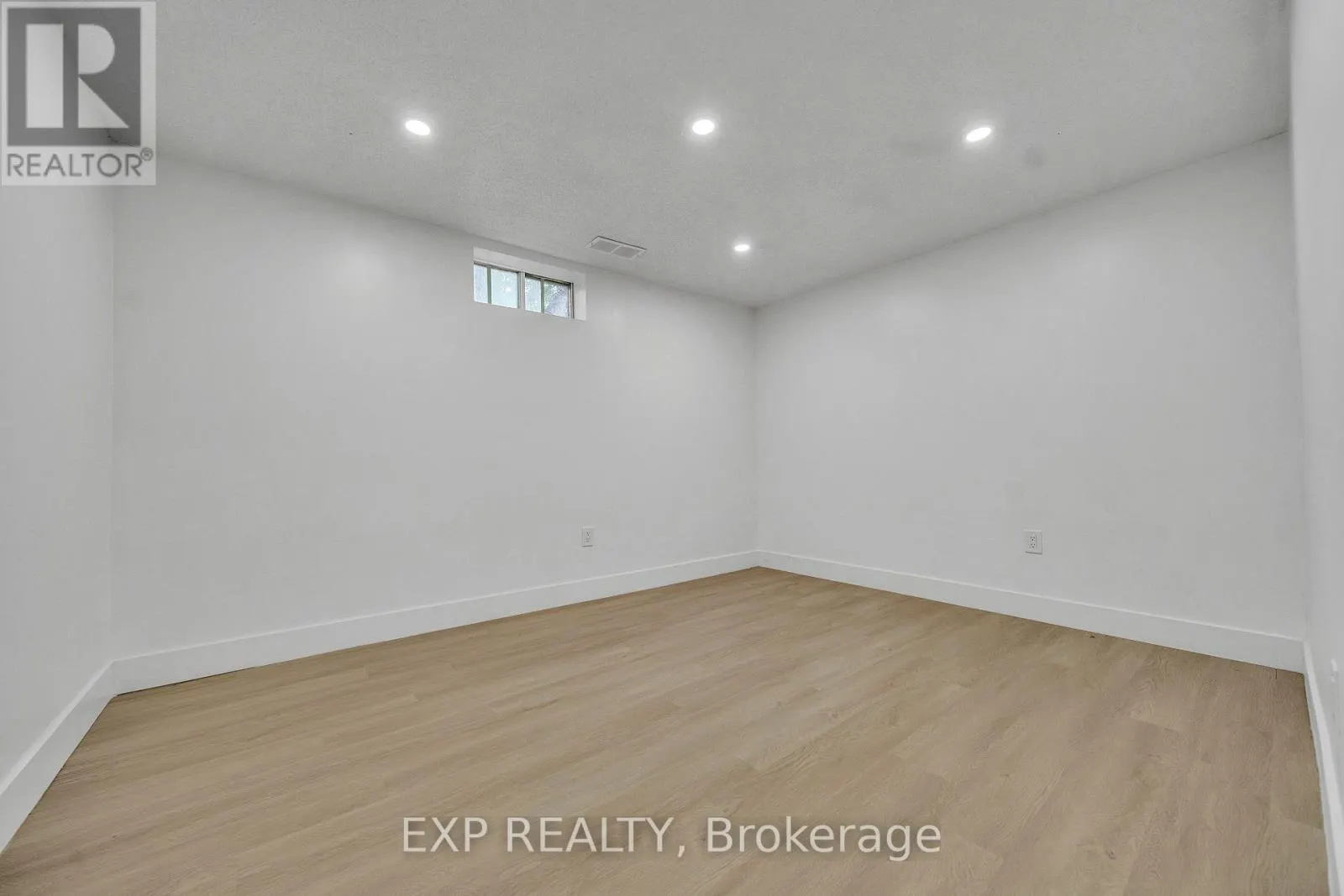 46 BONAPARTE LANE