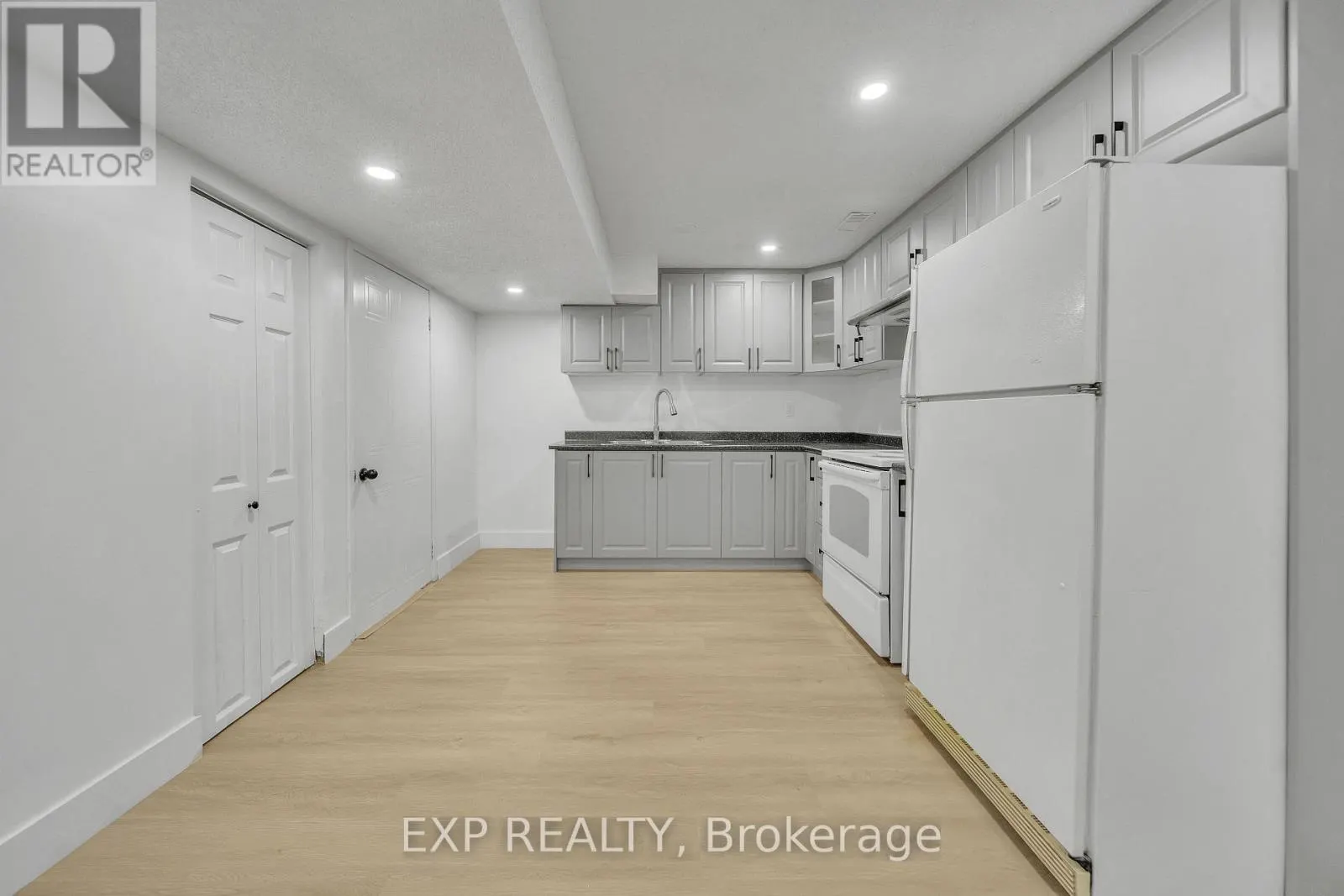 46 BONAPARTE LANE