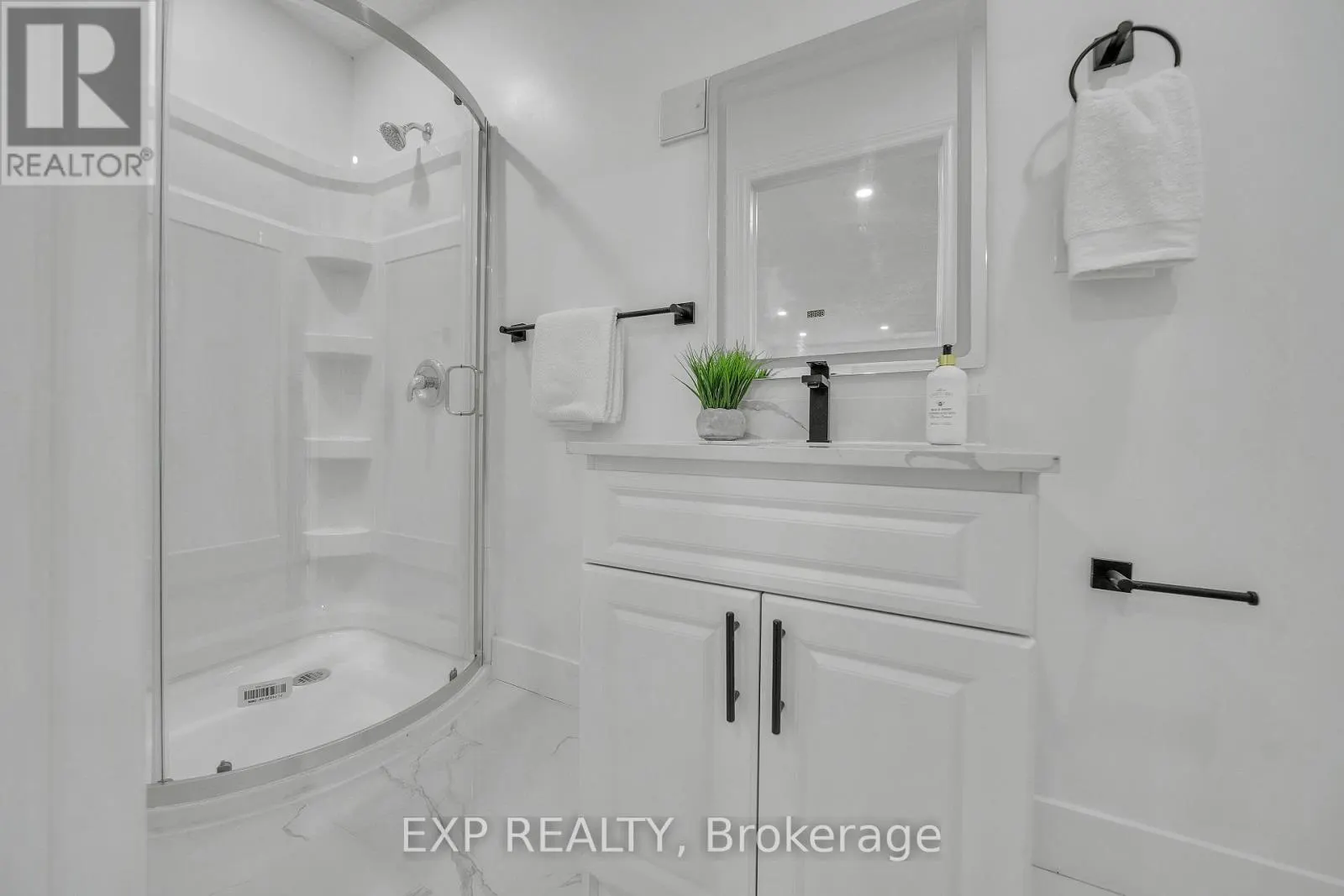 46 BONAPARTE LANE