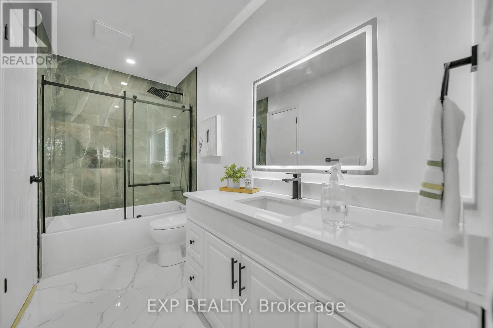 46 BONAPARTE LANE