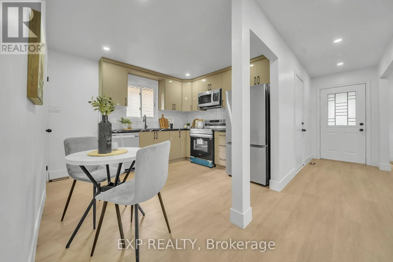 46 BONAPARTE LANE