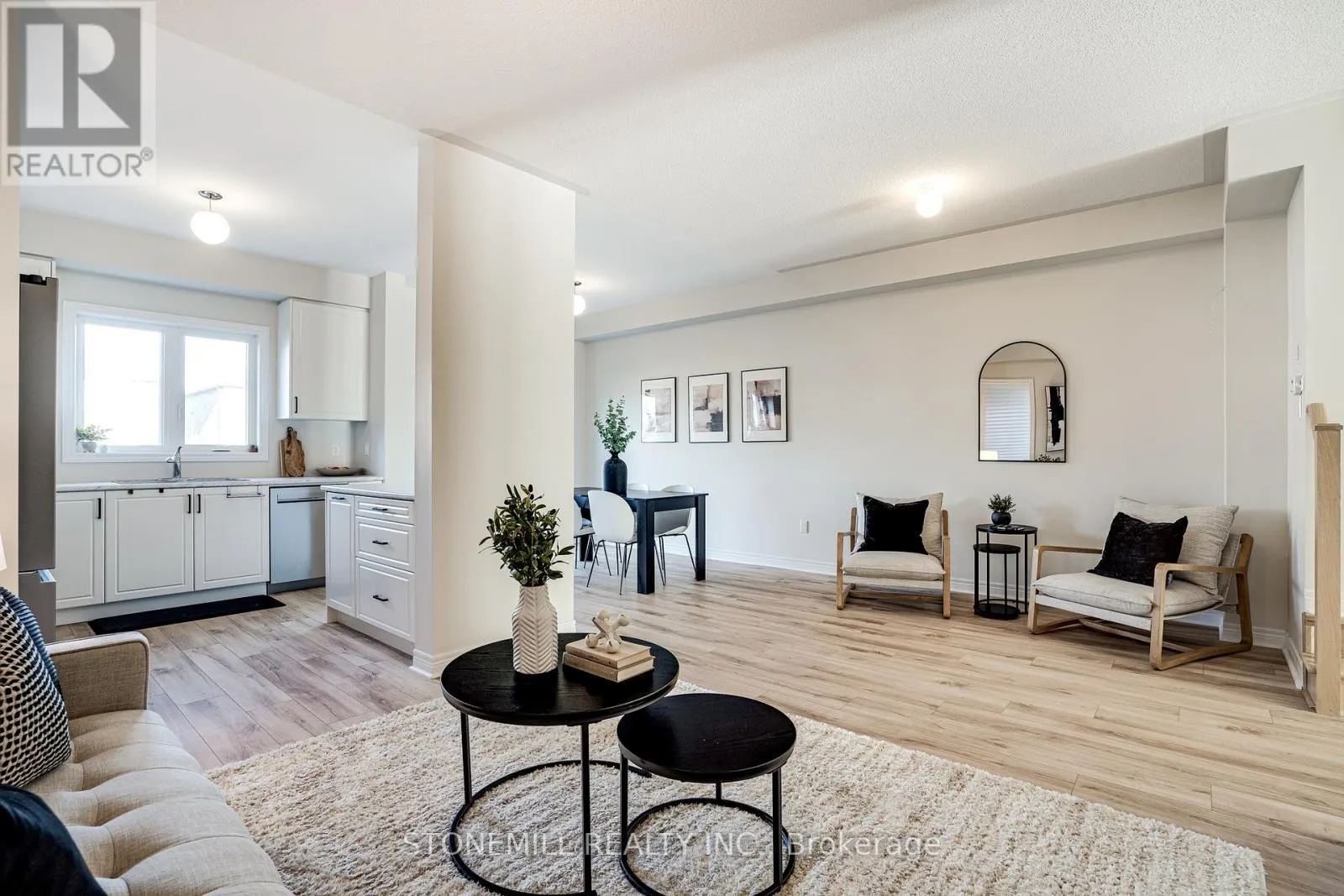 26 BENTGRASS DRIVE