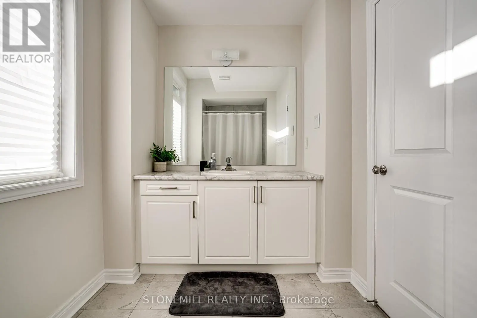 26 BENTGRASS DRIVE