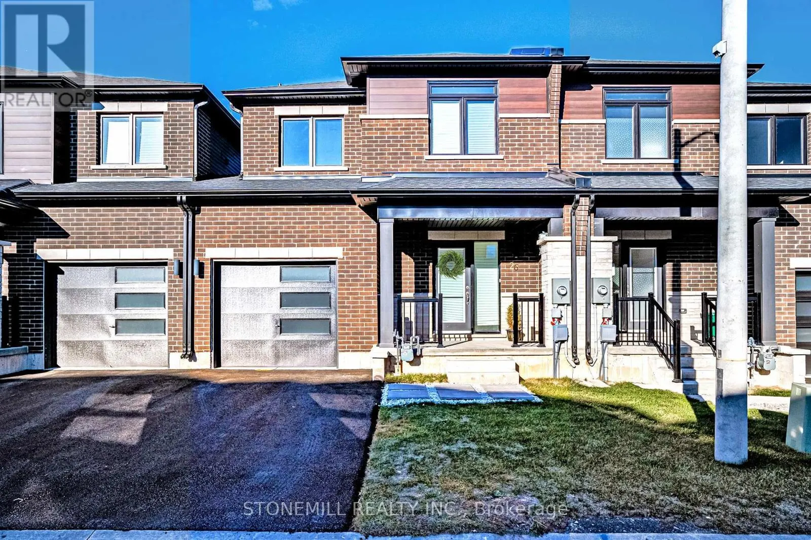 26 BENTGRASS DRIVE