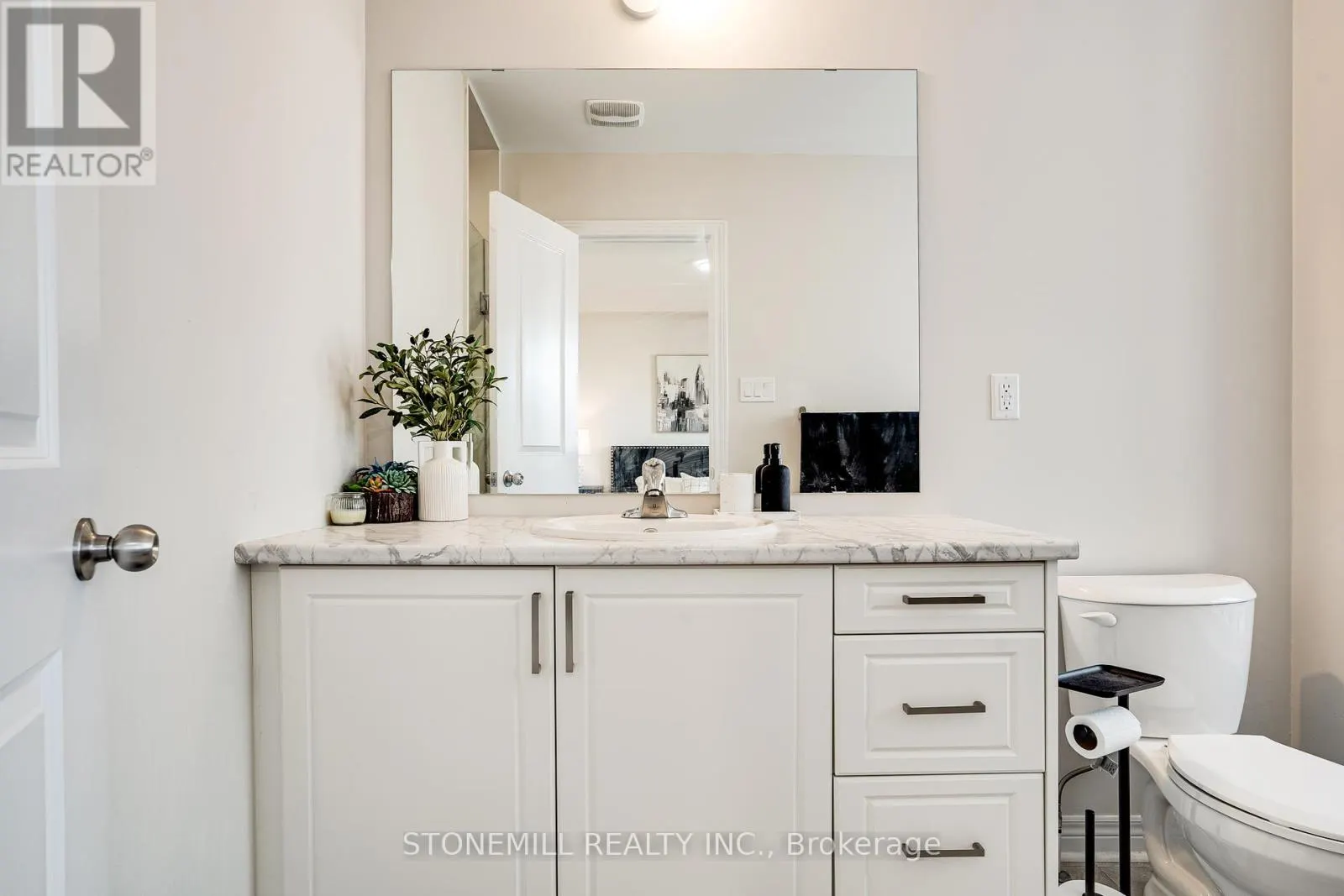 26 BENTGRASS DRIVE