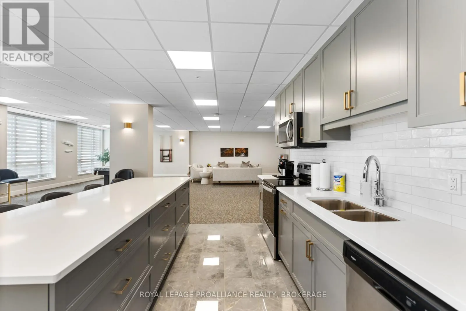 618 - 129 SOUTH STREET, #618