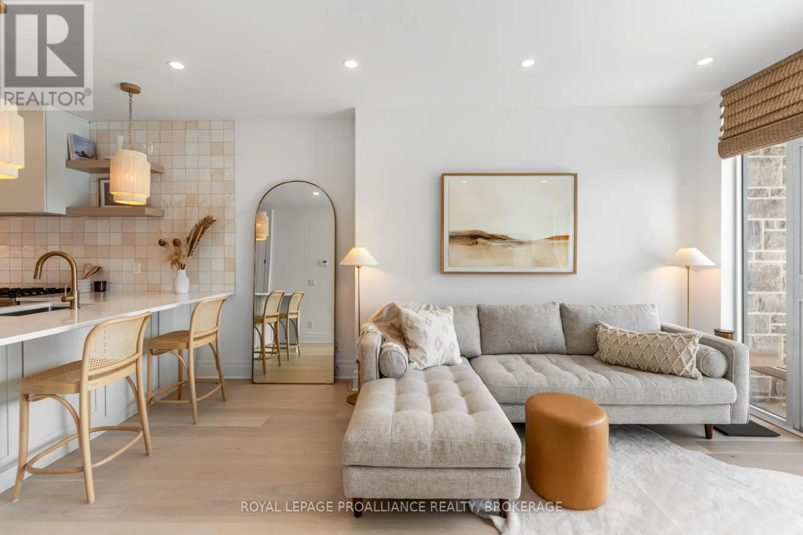 618 - 129 SOUTH STREET, #618