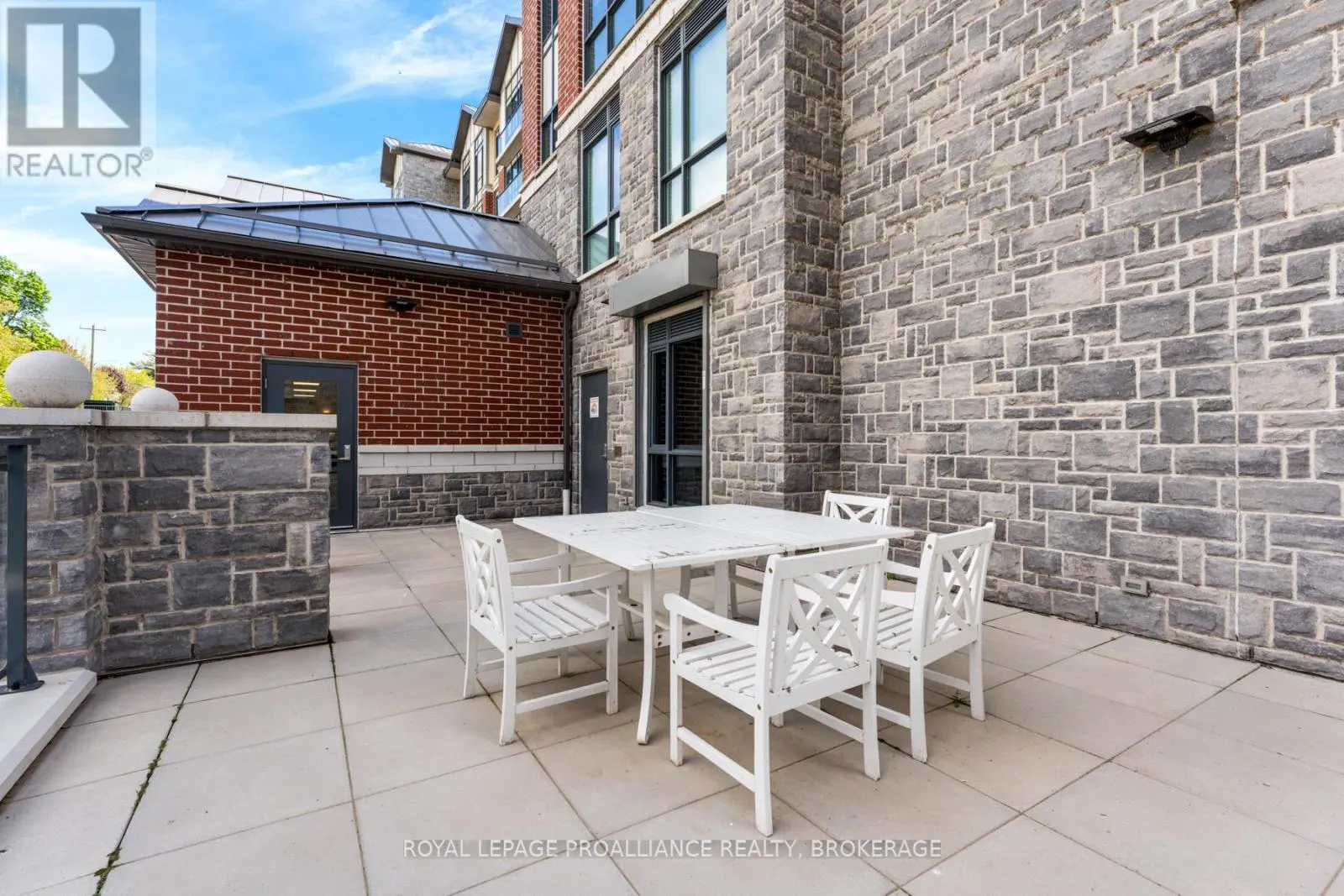 618 - 129 SOUTH STREET, #618