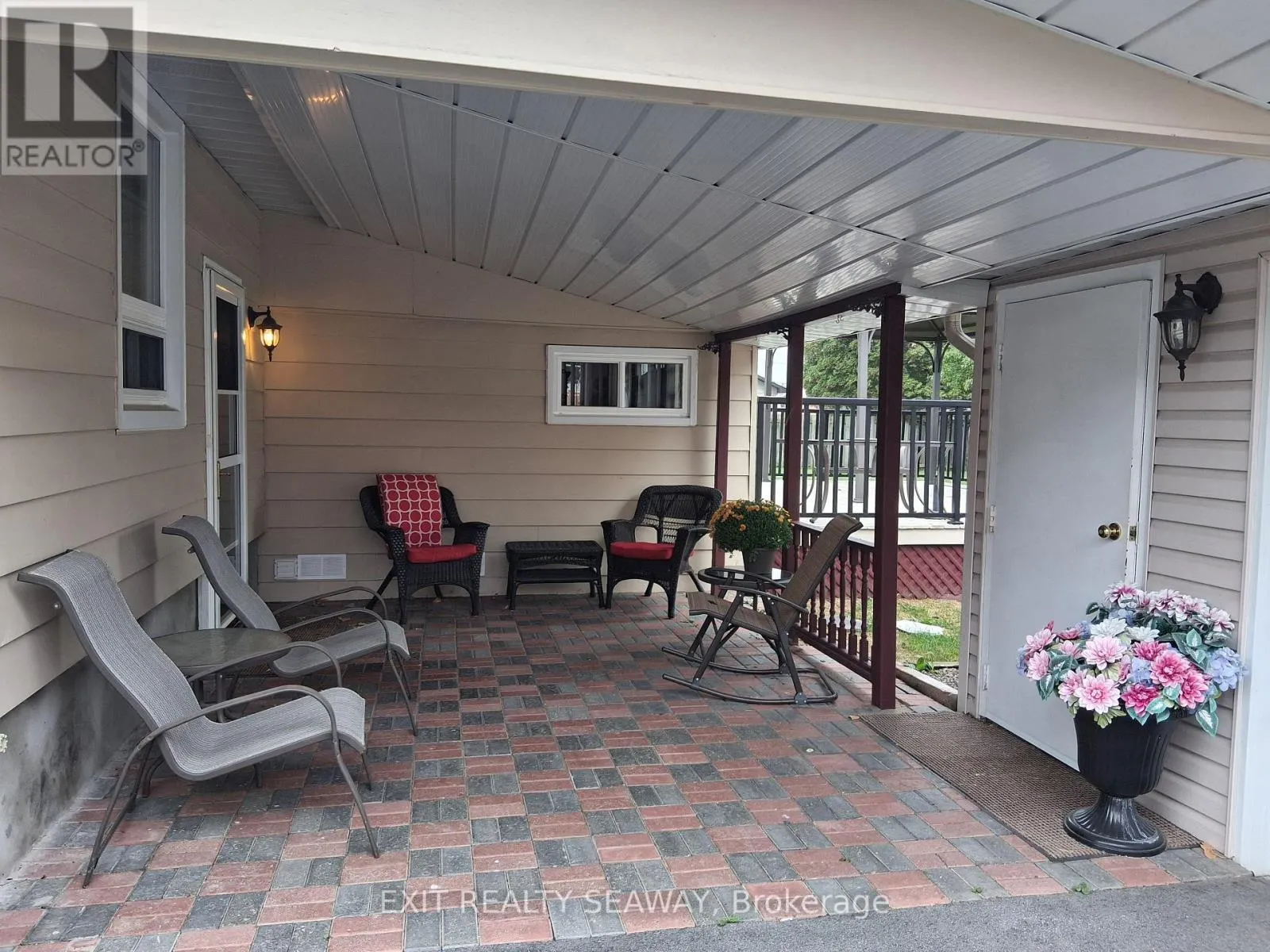 1306 PRINCESS STREET