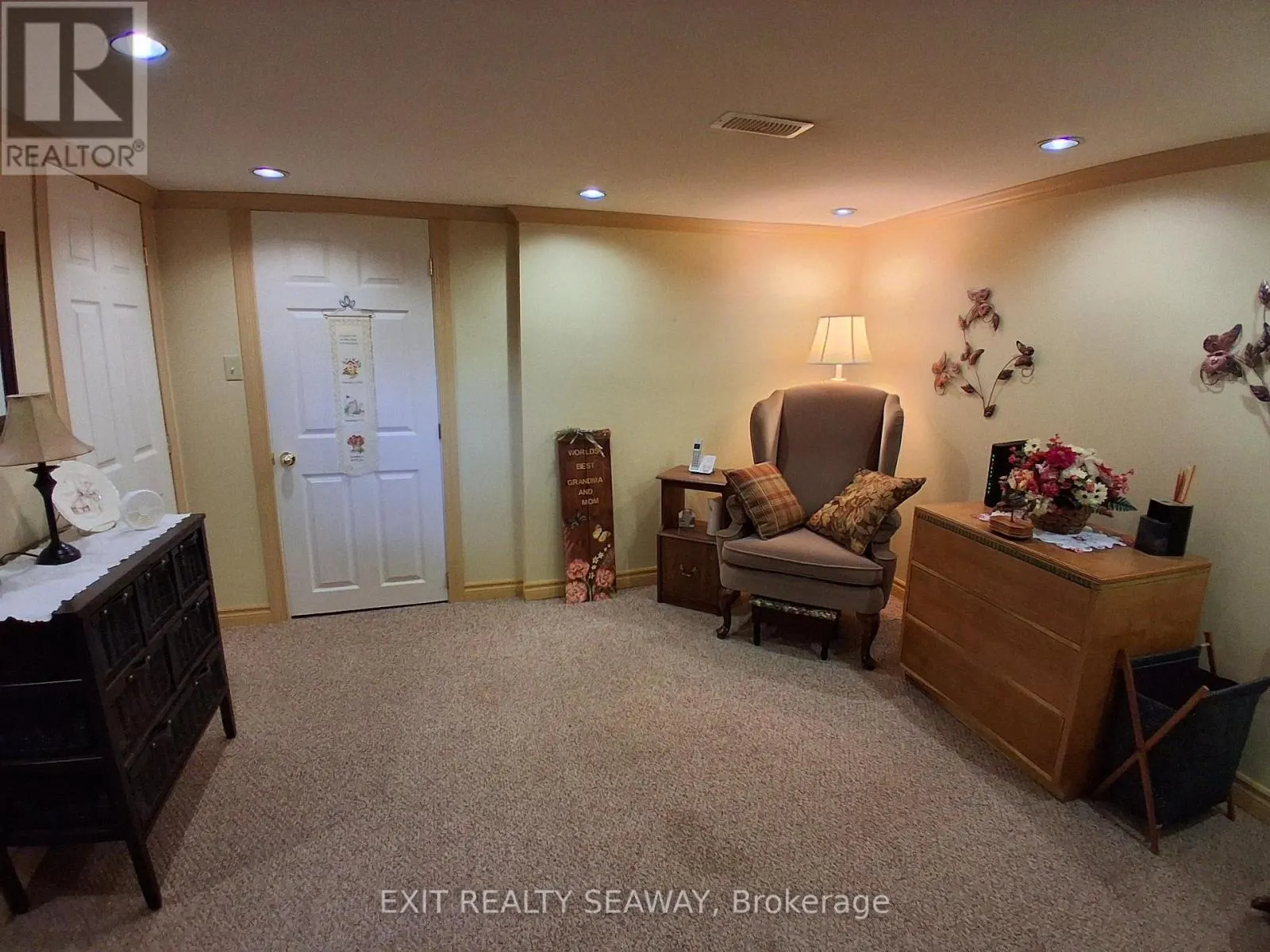 1306 PRINCESS STREET