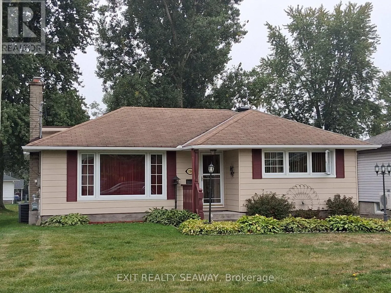 1306 PRINCESS STREET