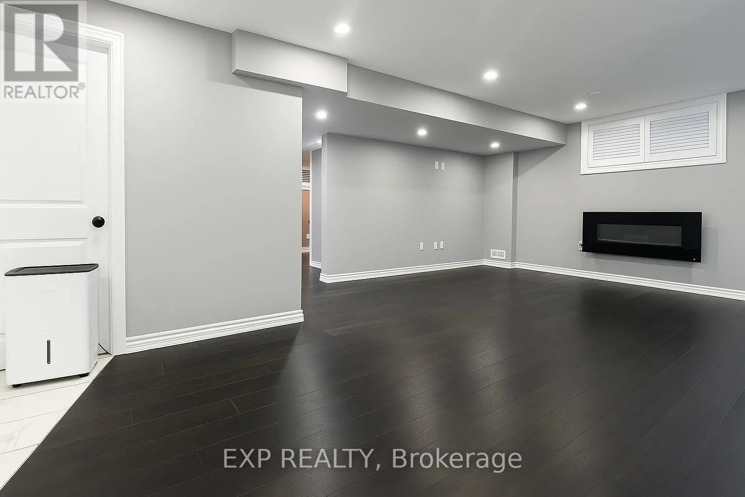 LOWER - 526 WOODBINE AVENUE