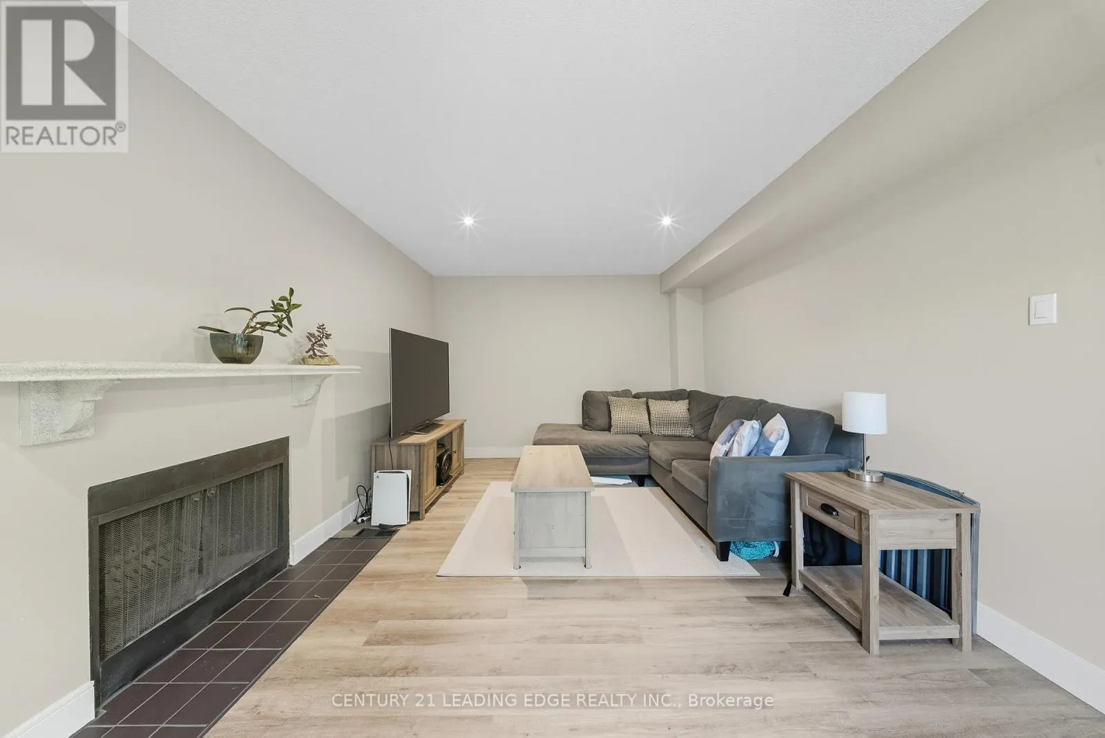 N/A - 416 SCOTTSDALE DRIVE