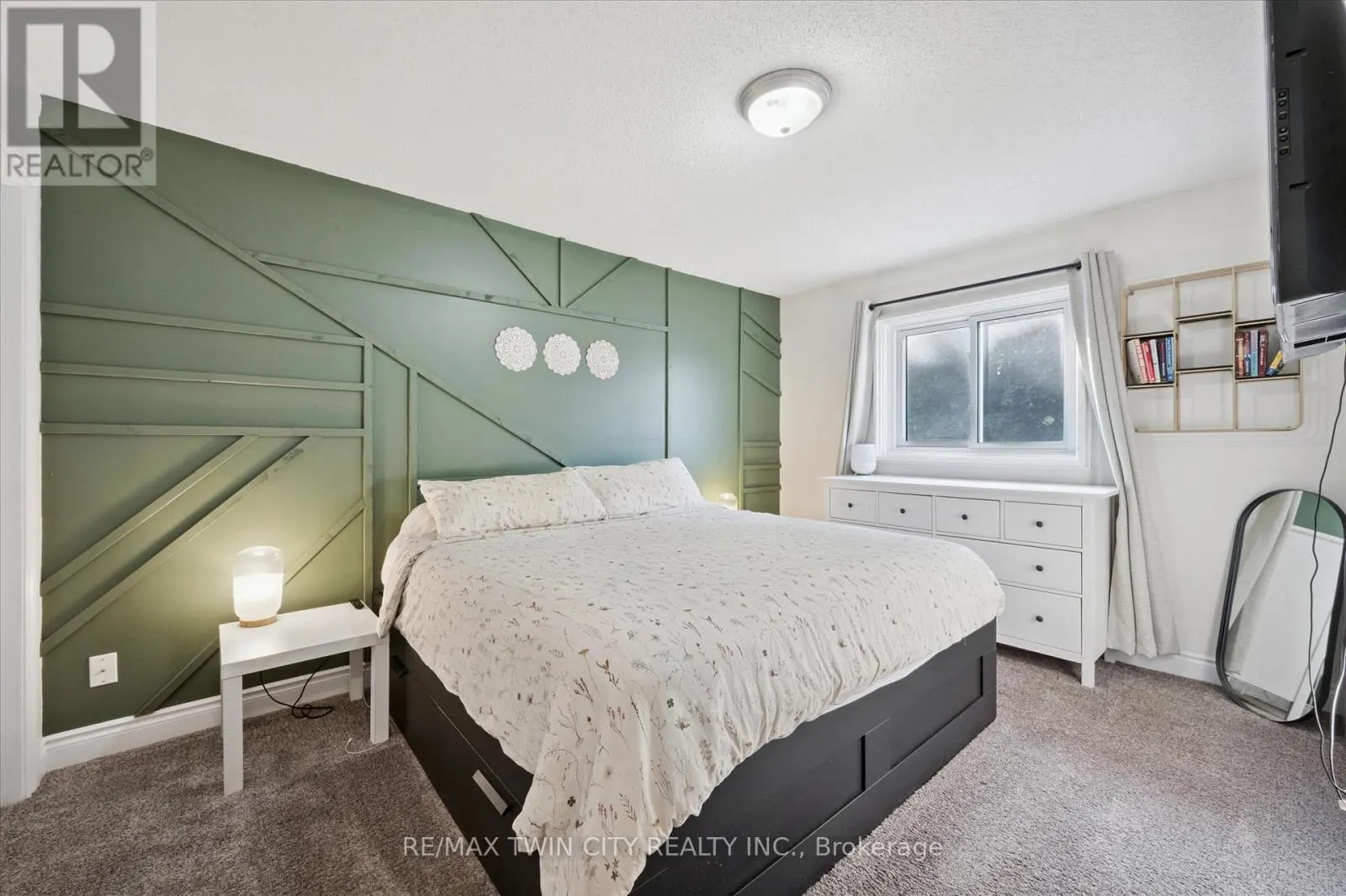 413 SCOTT ROAD