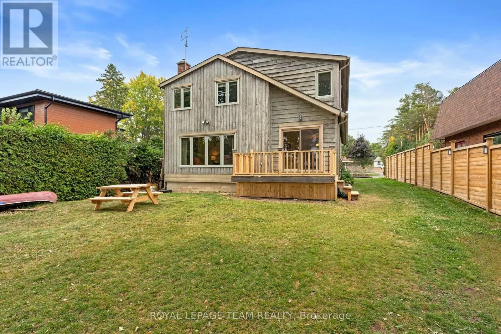 1119 FIREFLY LANE