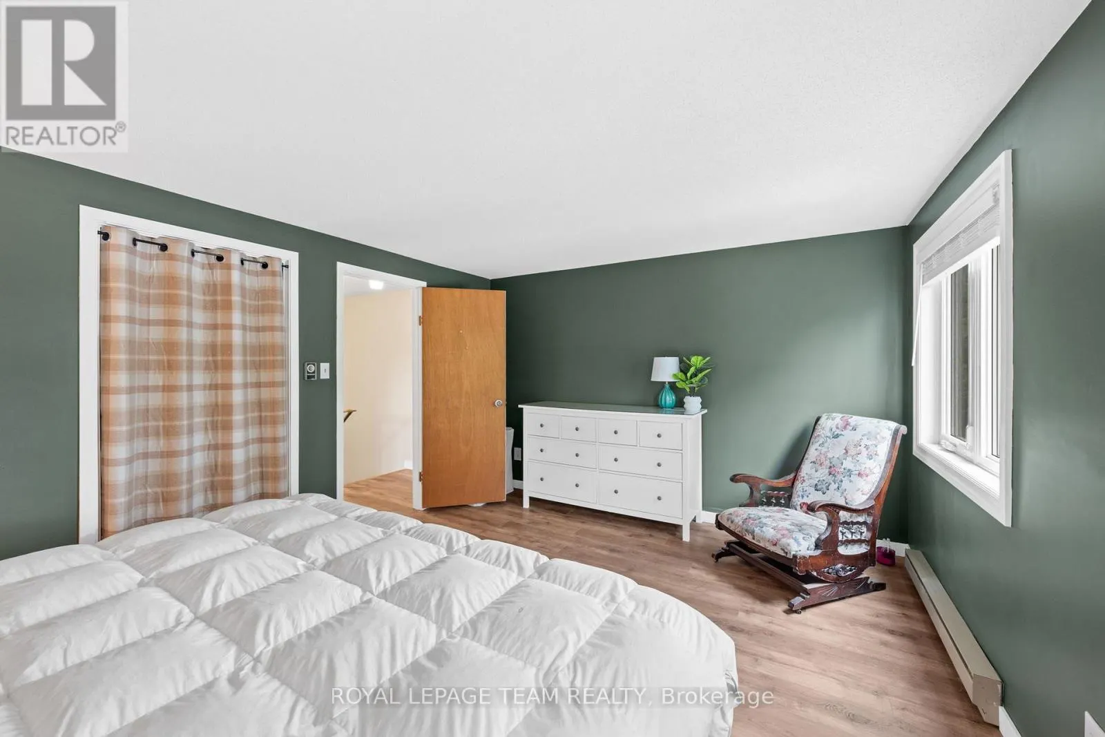1119 FIREFLY LANE