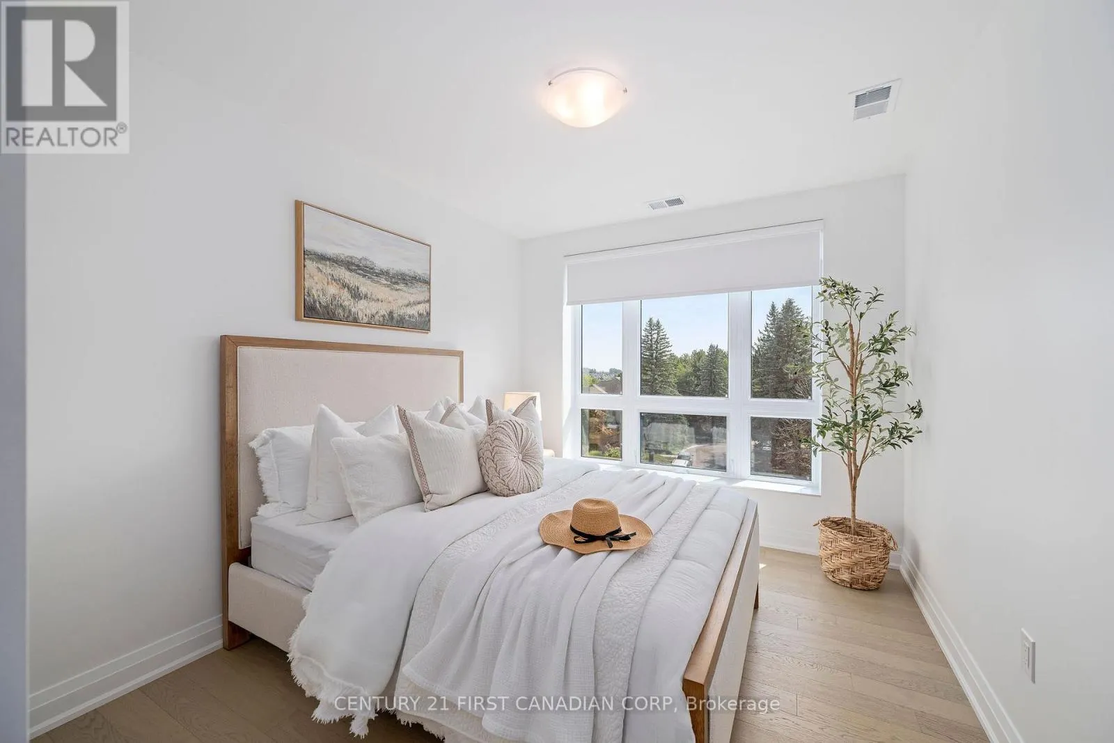 308 - 1560 UPPER WEST AVENUE, #308