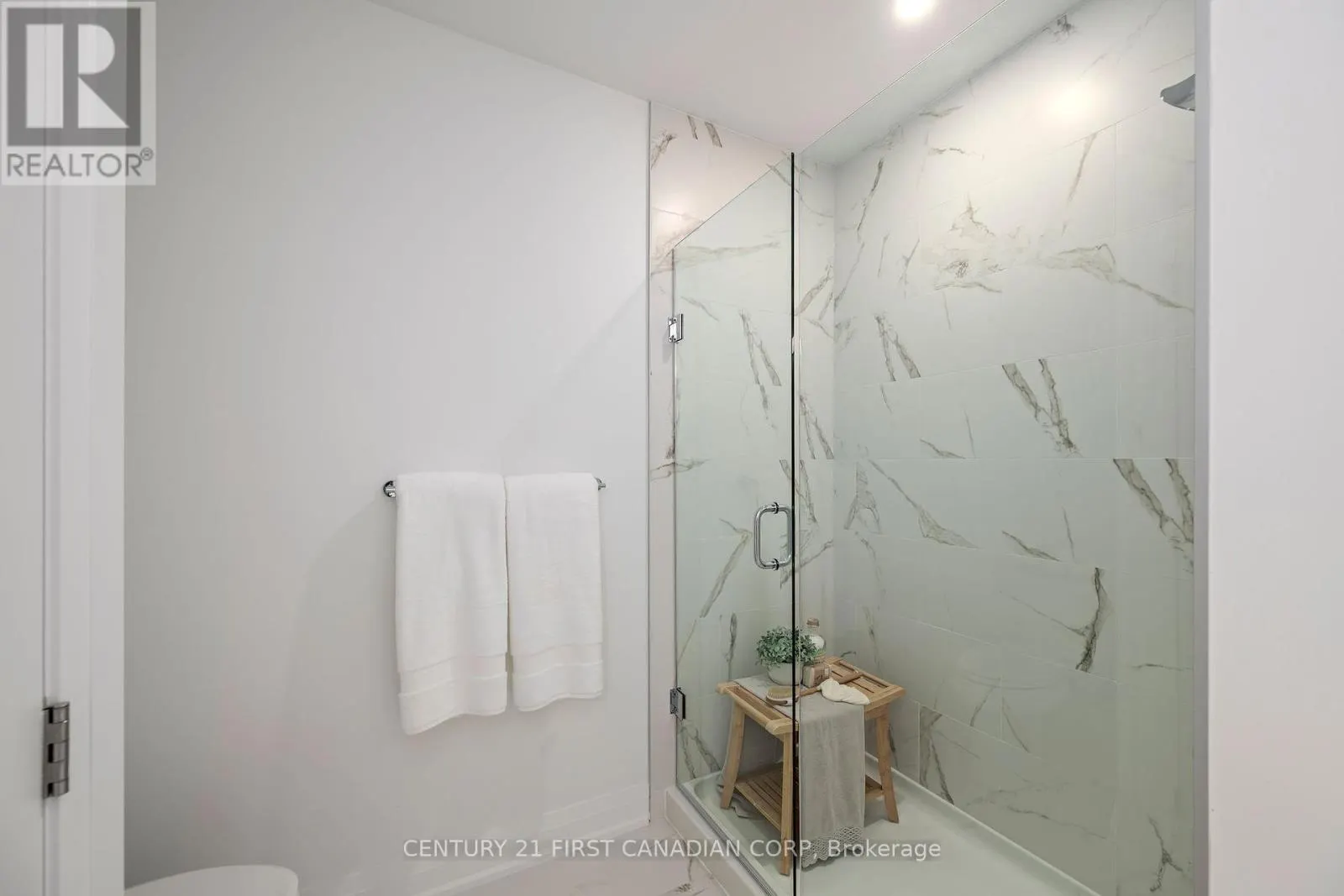 308 - 1560 UPPER WEST AVENUE, #308