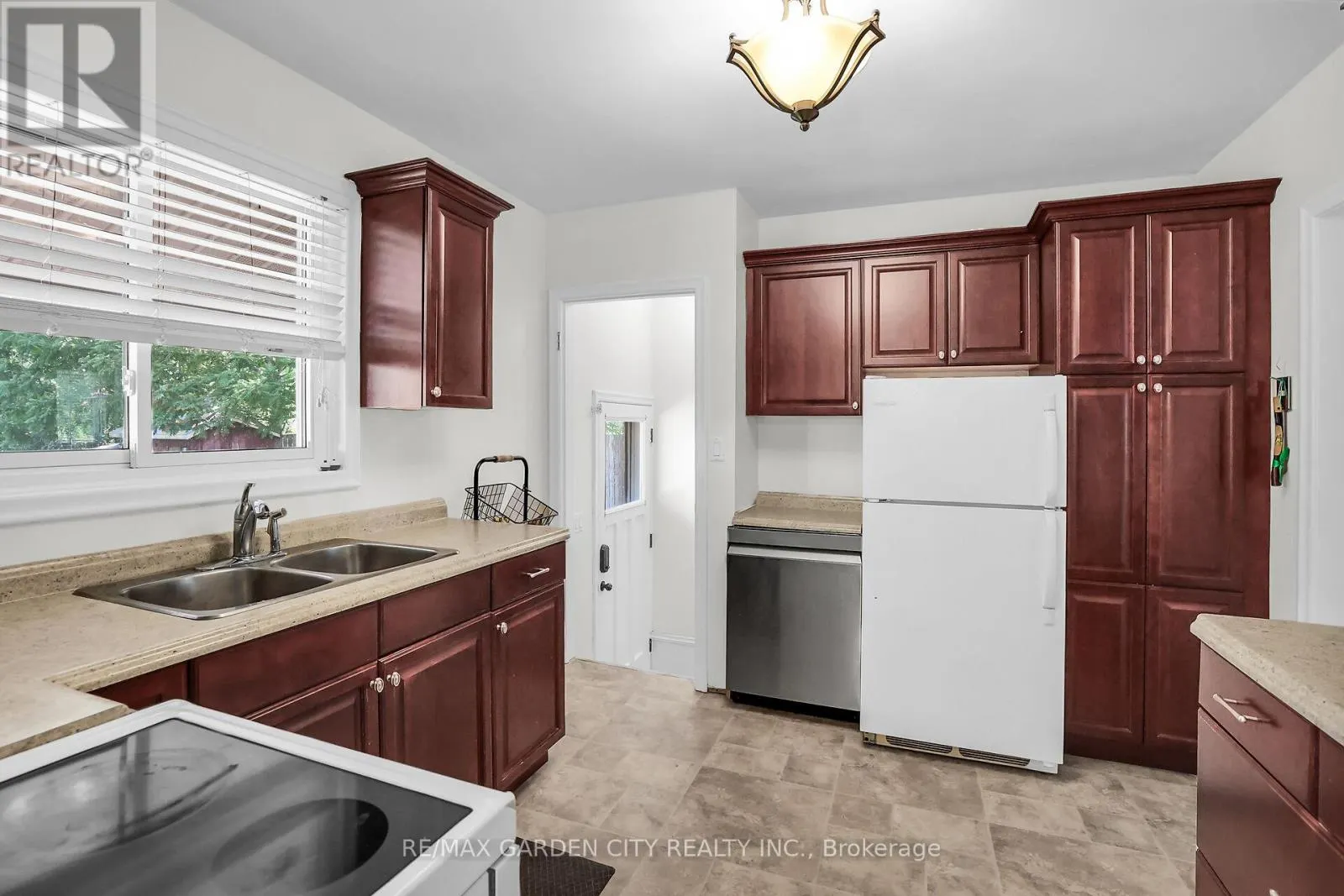 73222 REG RD 27 ROAD
